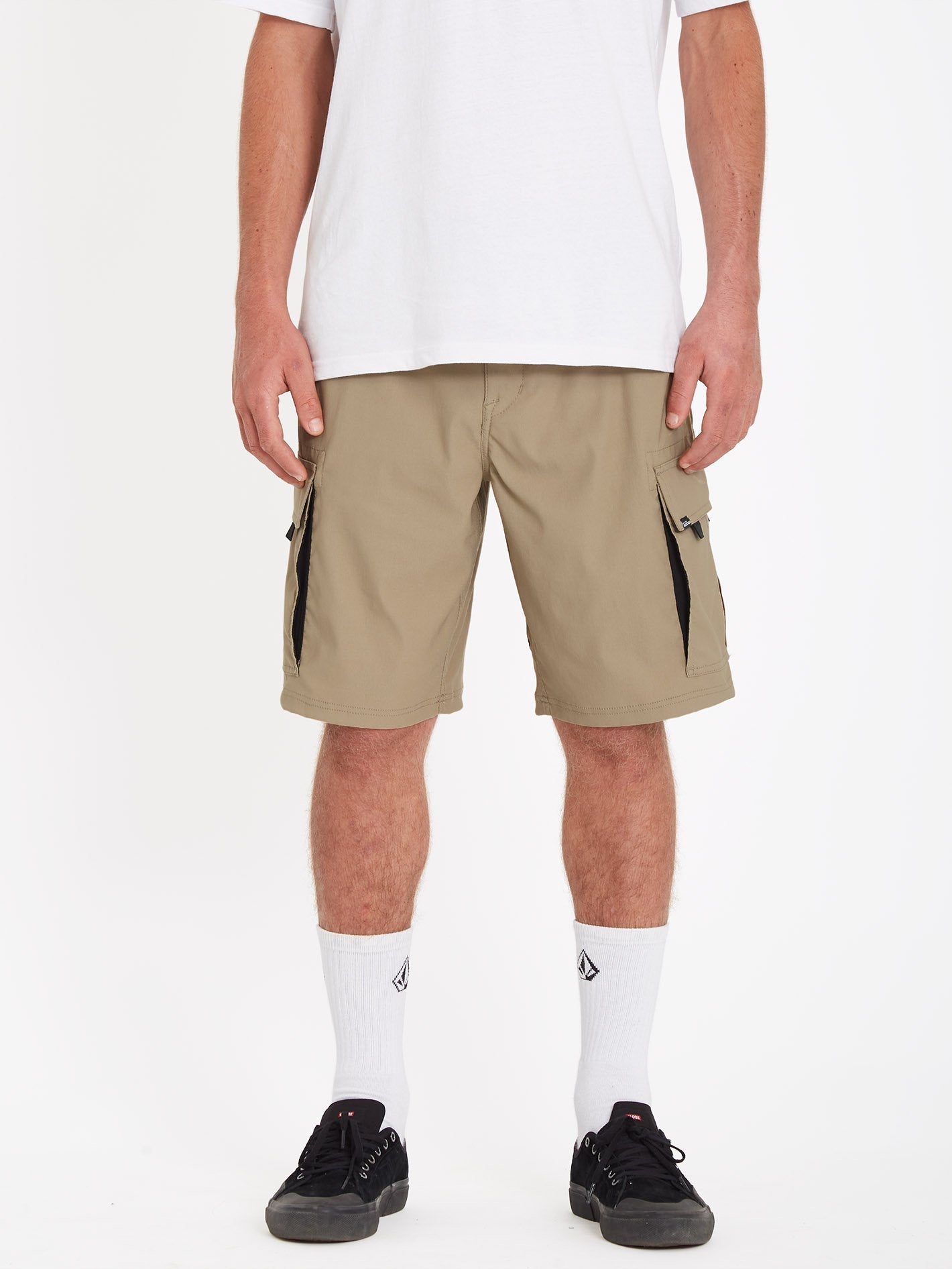 Vitals Cargo Hybrid 21" Skate-Shorts – KHAKI