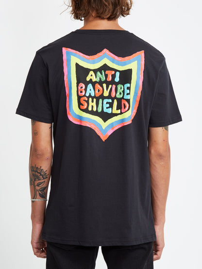 Neues Schild-T-Shirt - Schwarz