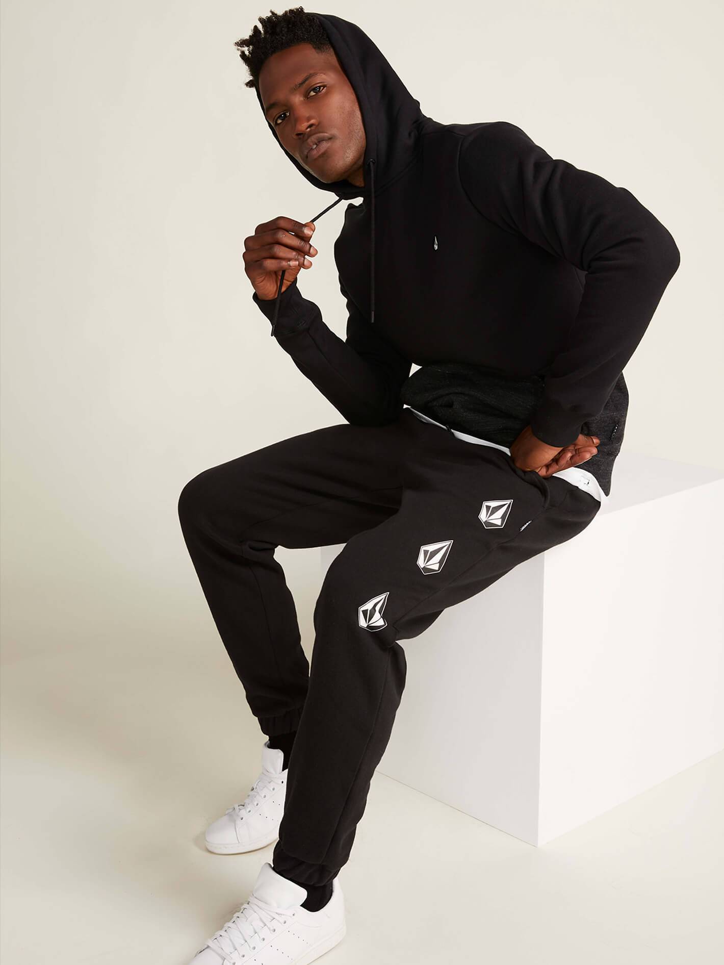 Sngl Stn Div Sweatshirt - Schwefelschwarz
