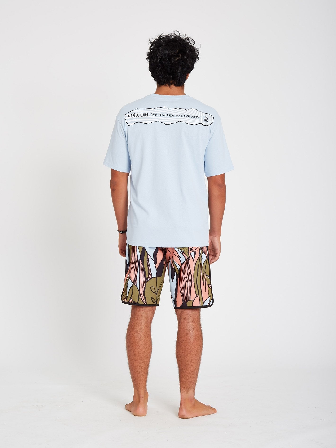 Liv Now T-shirt - Aether Blue