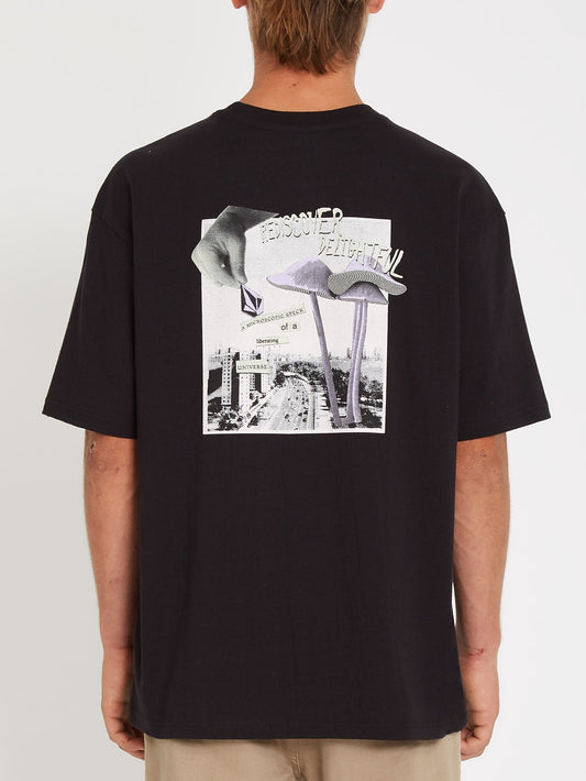 T-shirt Happened - Black