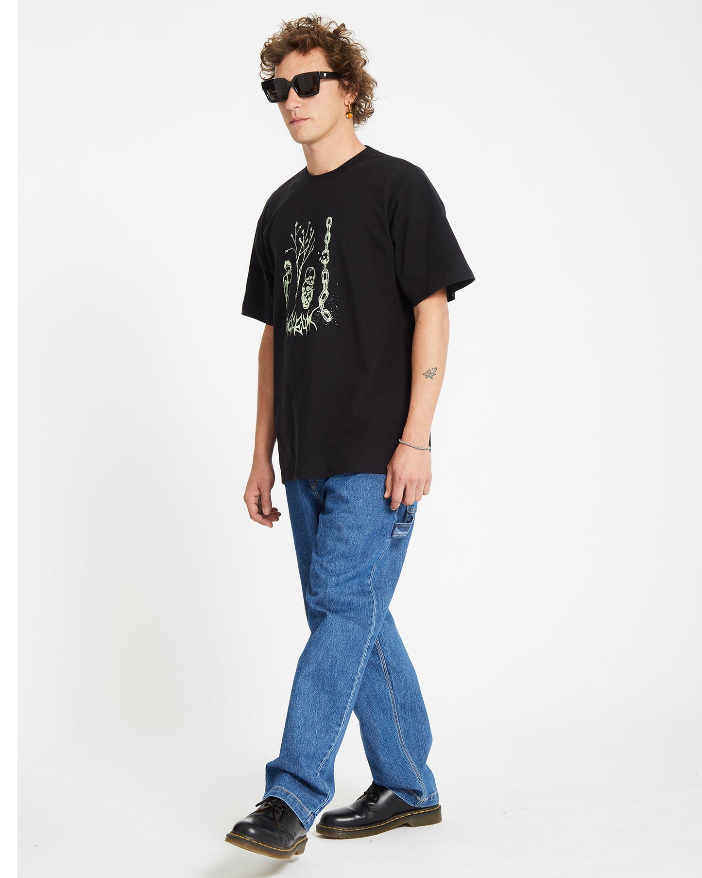 Poetic Dess T-Shirt - SCHWARZ