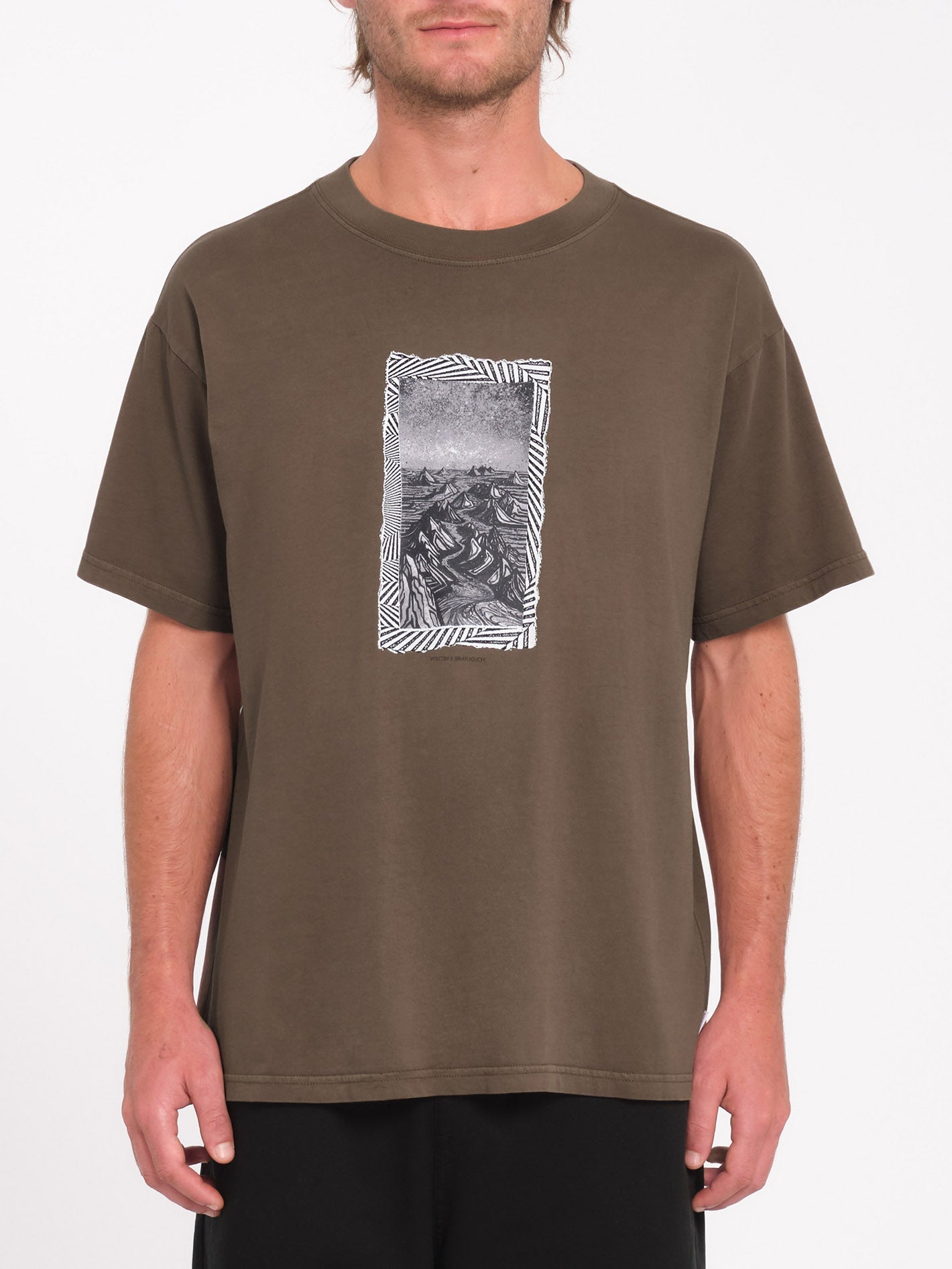 Iguchi Valley T-Shirt - DUNKLE ERDE