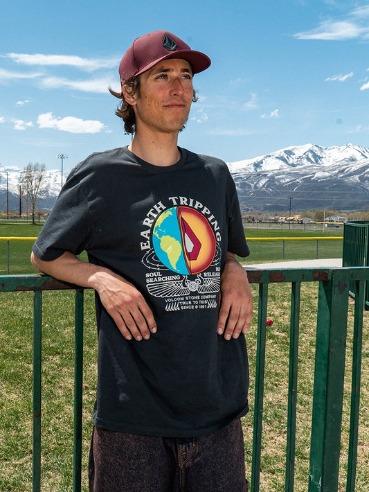 Abschnitt Farm To Yarn T-Shirt - STEALTH