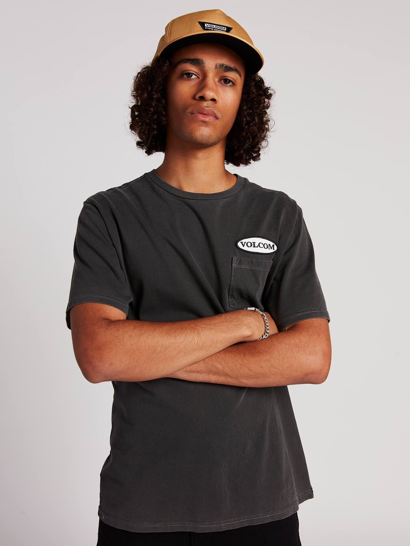 T-Shirt mit ovalem Patch - Schwarz
