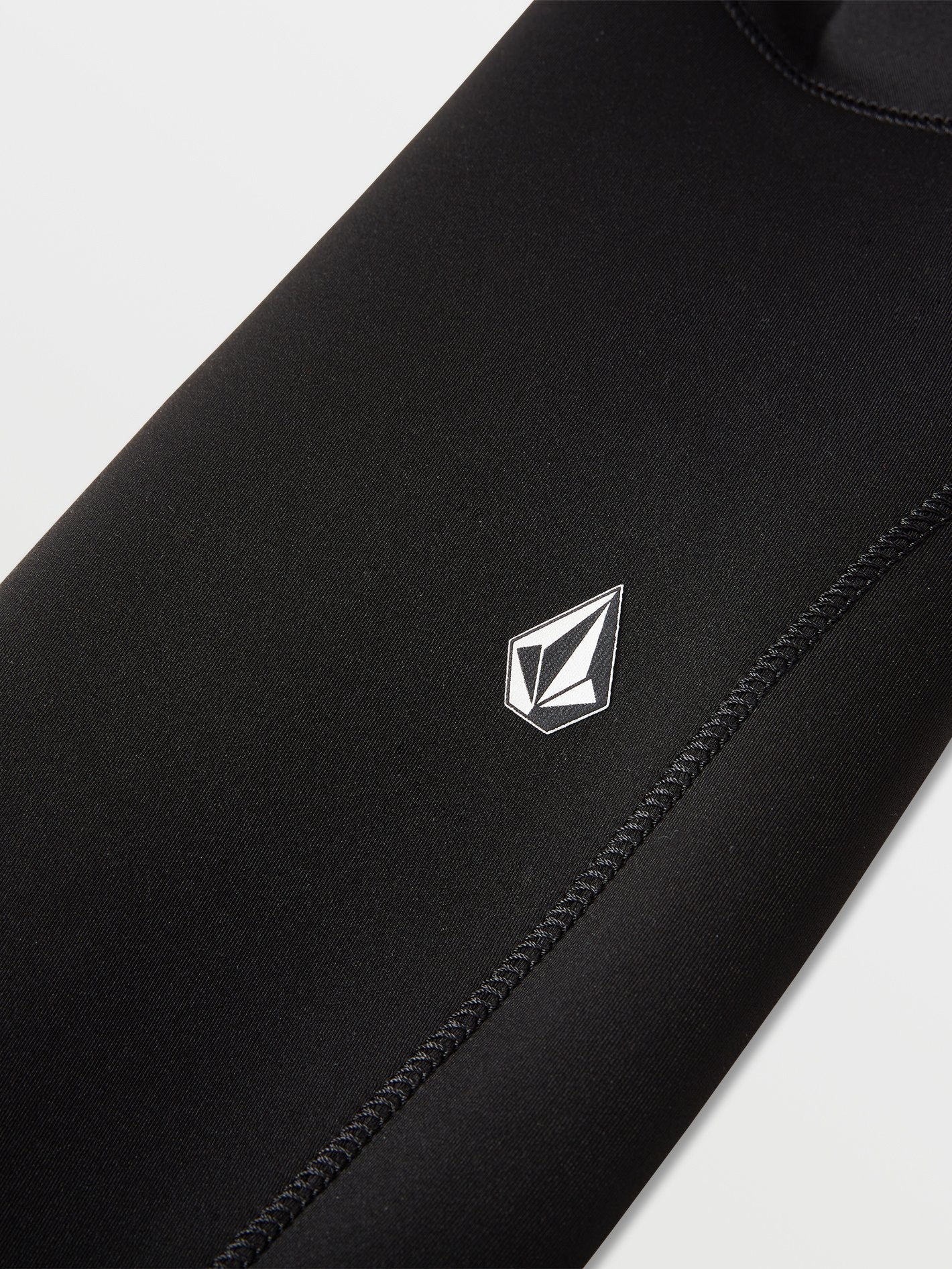 Modulator 2/2 mm Mid-Season Chest Zip Neoprenanzug – SCHWARZ