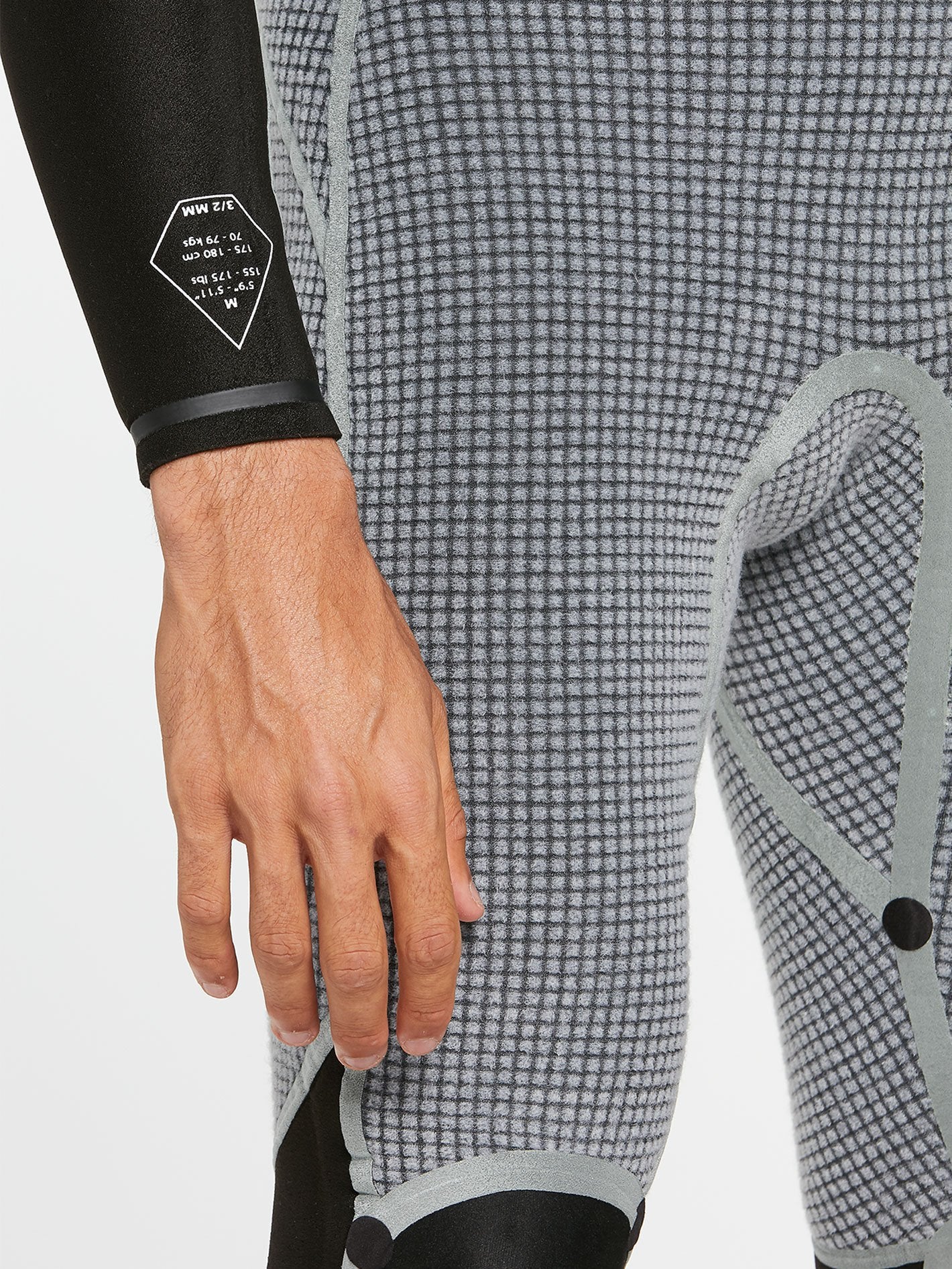 MODULATOR 3/2 MM CHEST ZIP WETSUIT - BLACK