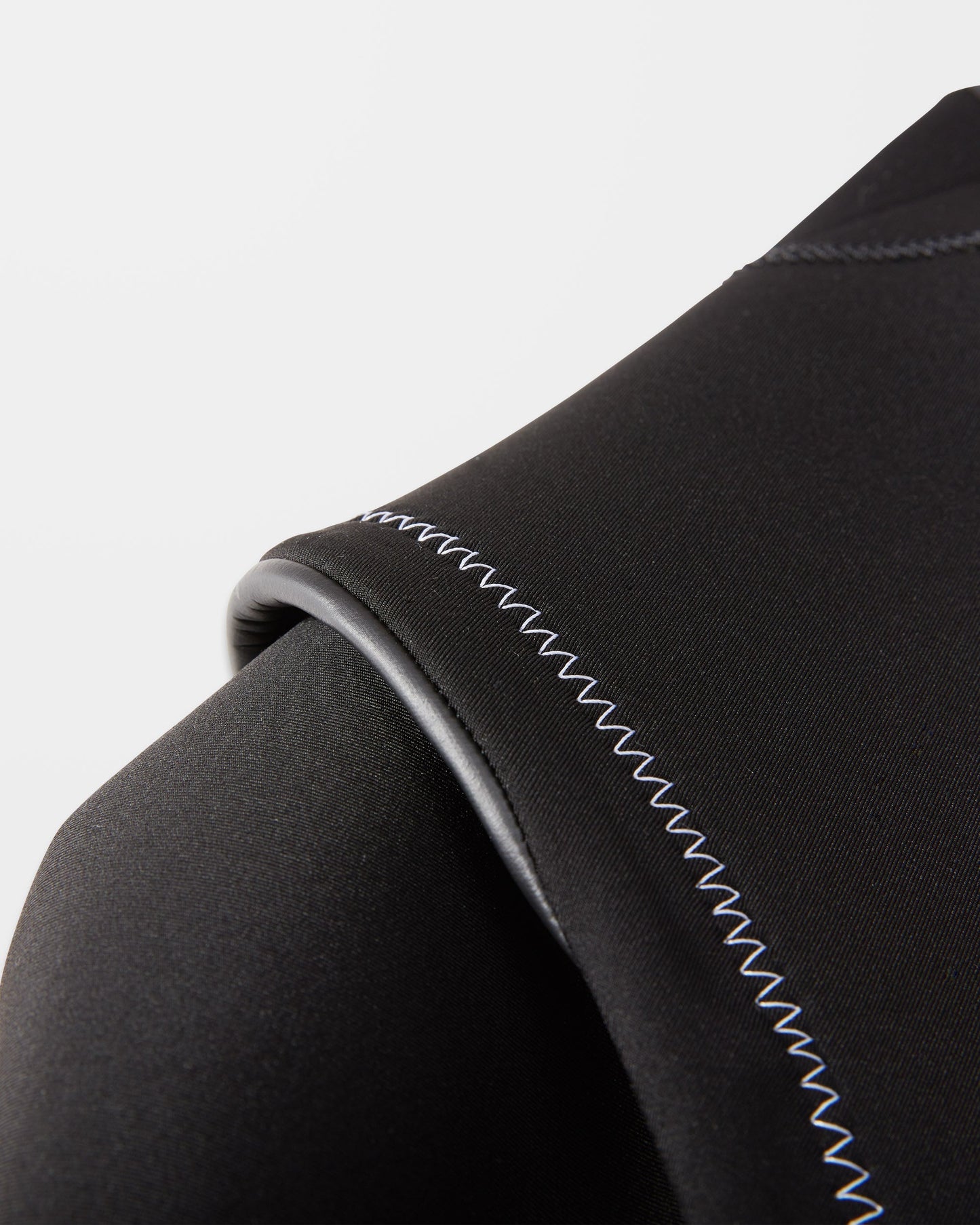 2/2 mm Langarm-Surf-Neoprenanzug – SCHWARZ