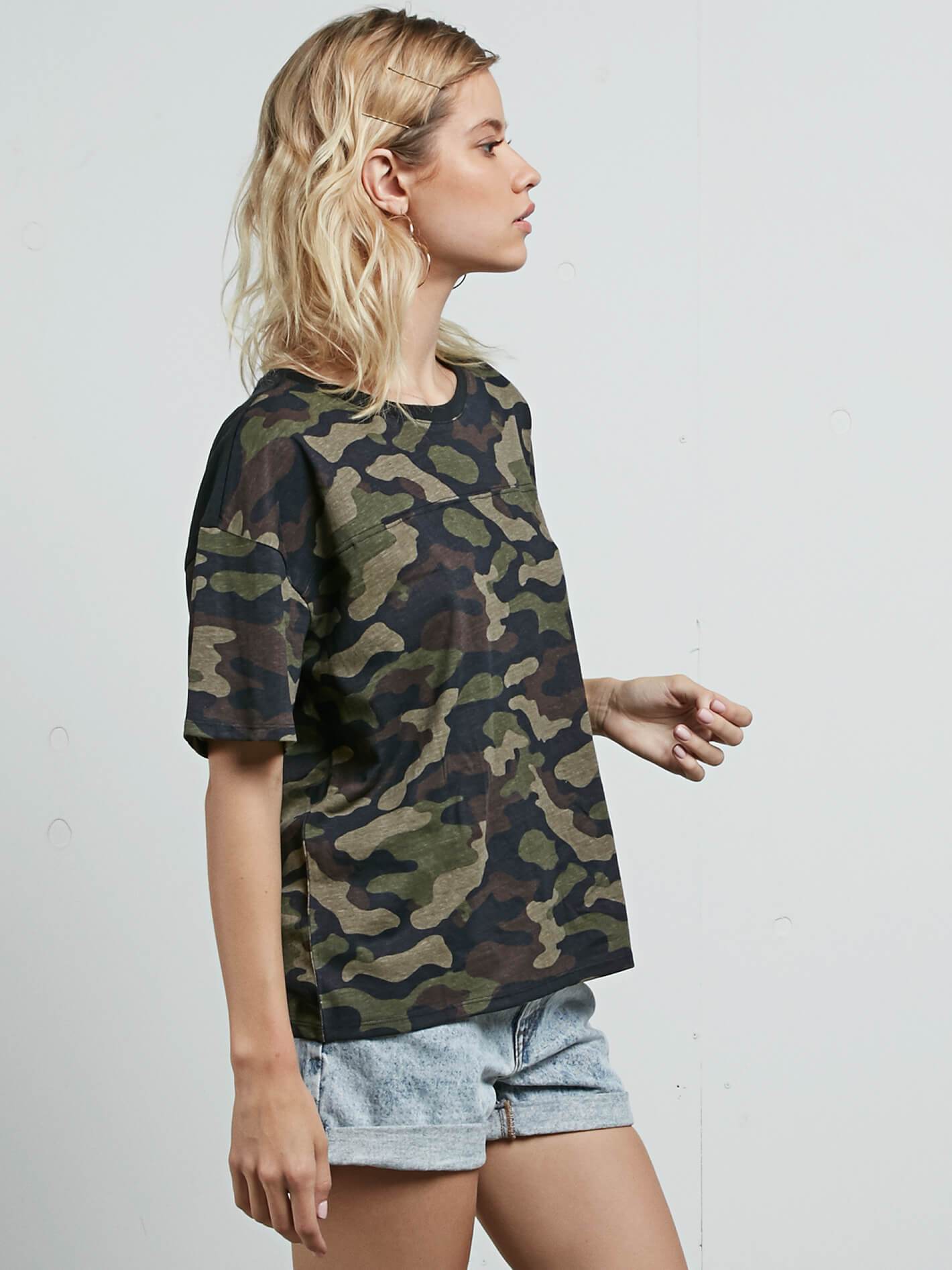 Throw Shade Short Sleeve T-Shirt - Dark Camo