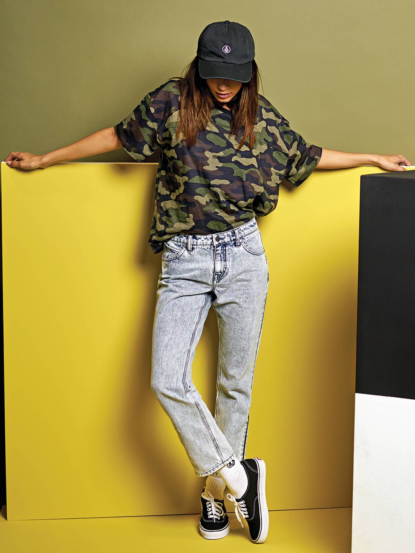 Throw Shade Short Sleeve T-Shirt - Dark Camo