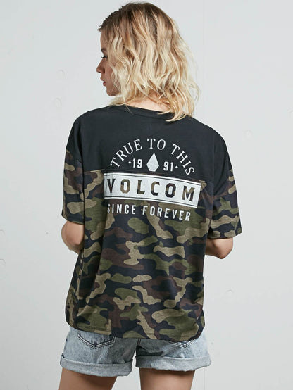 Throw Shade Short Sleeve T-Shirt - Dark Camo