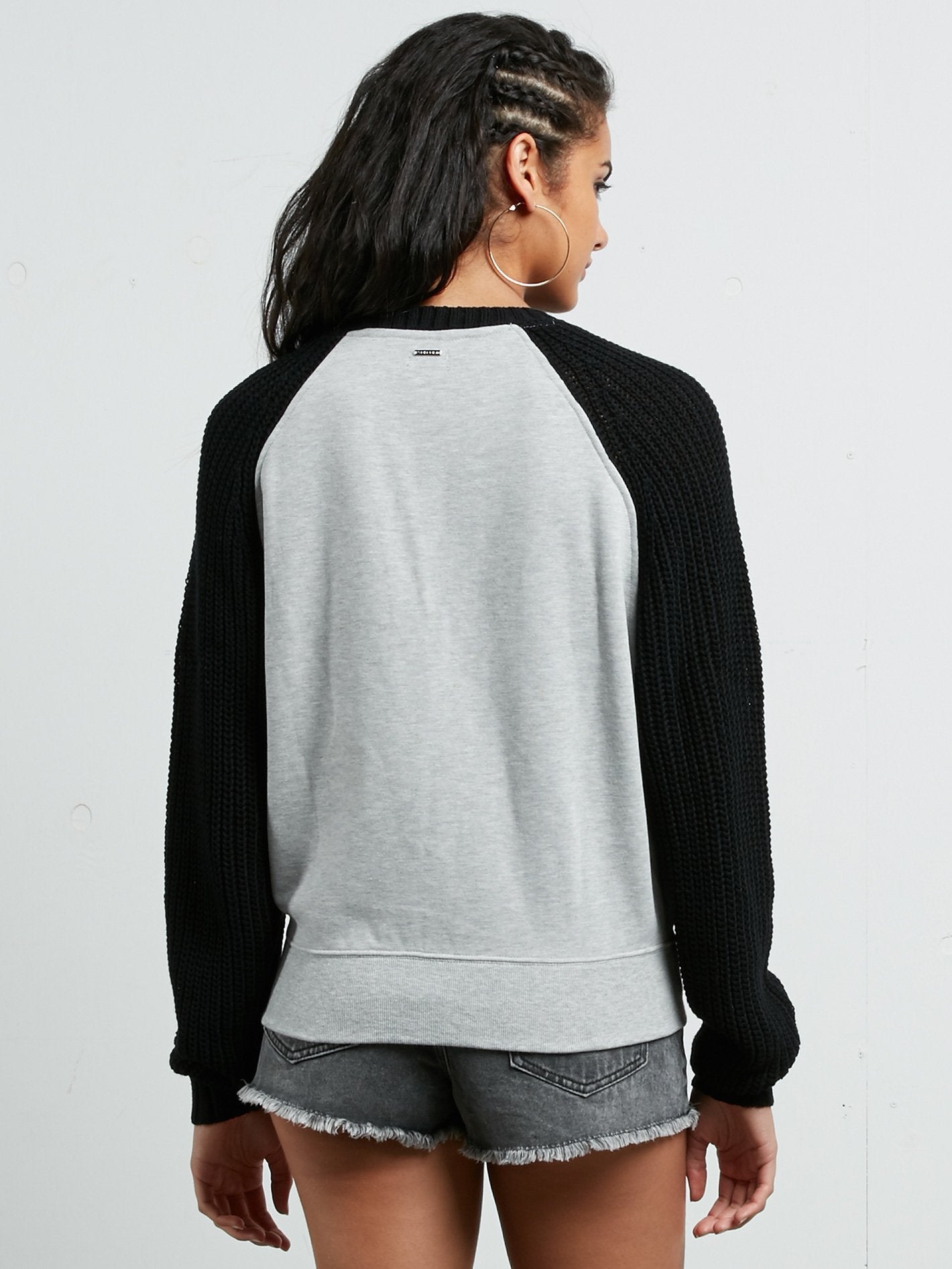 PEARED UP SWEATER BLACK