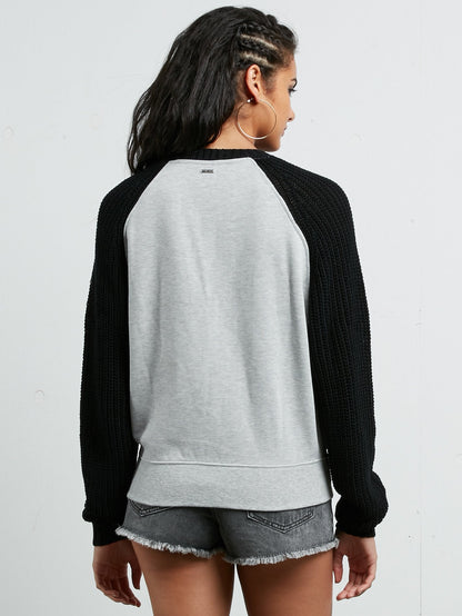 PEARED UP SWEATER BLACK