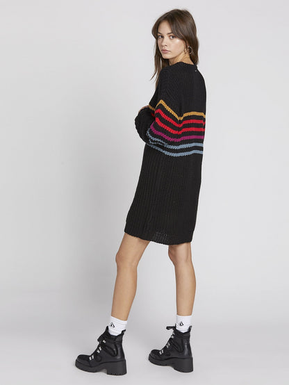 Move On Up Kleid – Schwarze Kombination