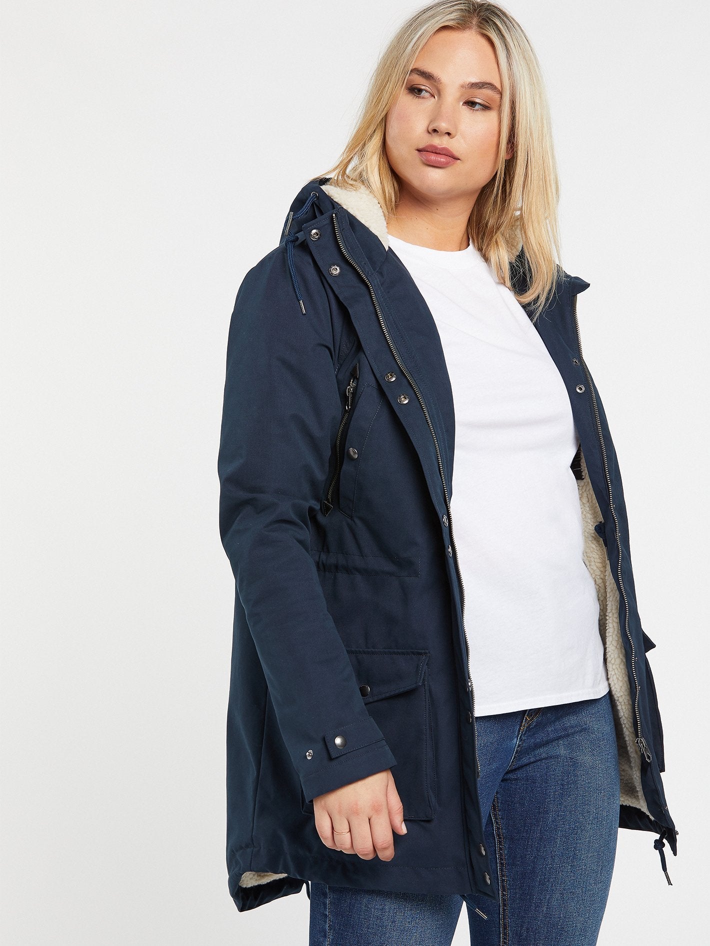 Walk on By 5K Parka - SEA NAVY