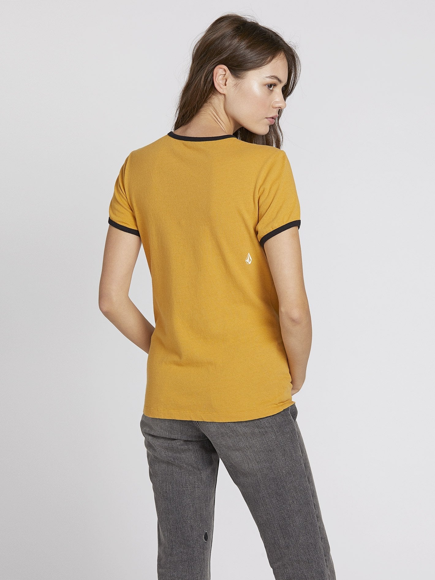 T-shirt Keep Goin Ringer - Dijon