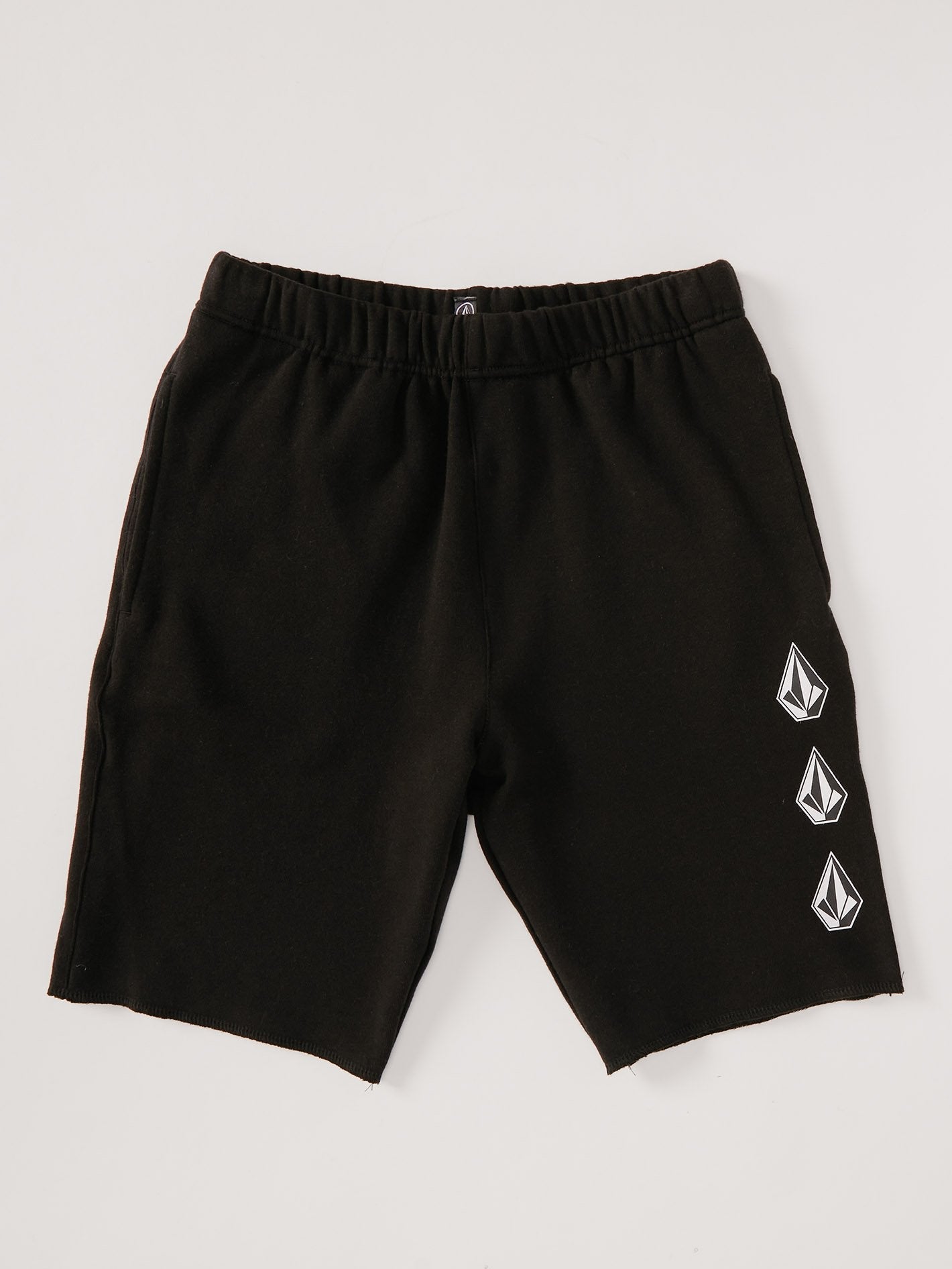 Iconic Stone Fleece Shorts – SCHWARZ – (Kinder)