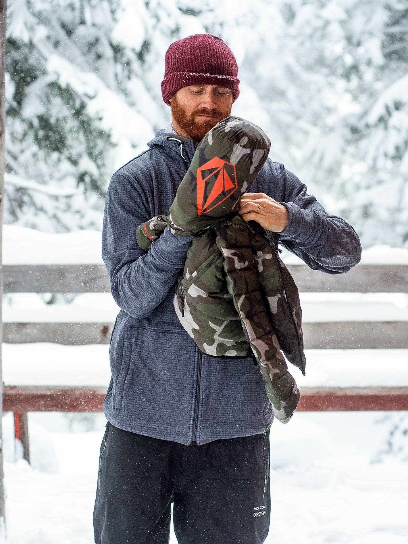 Puff Puff Give Snow Jacket - GI CAMO