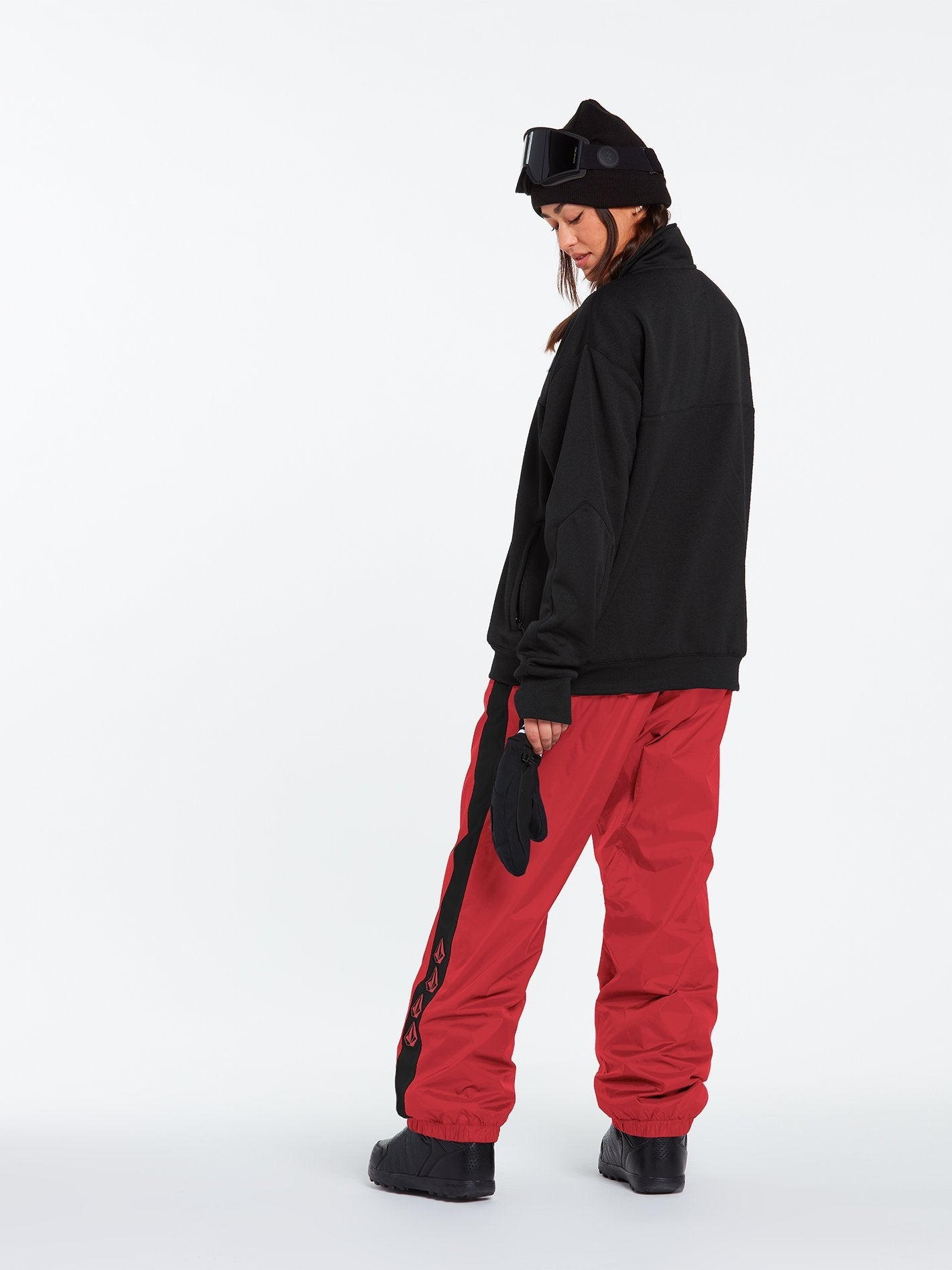 She Sweatshirt - SCHWARZ