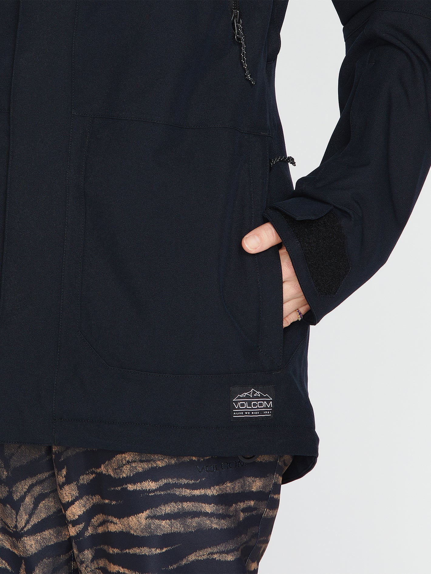 Shadow Insulated Snow Jacket - Black