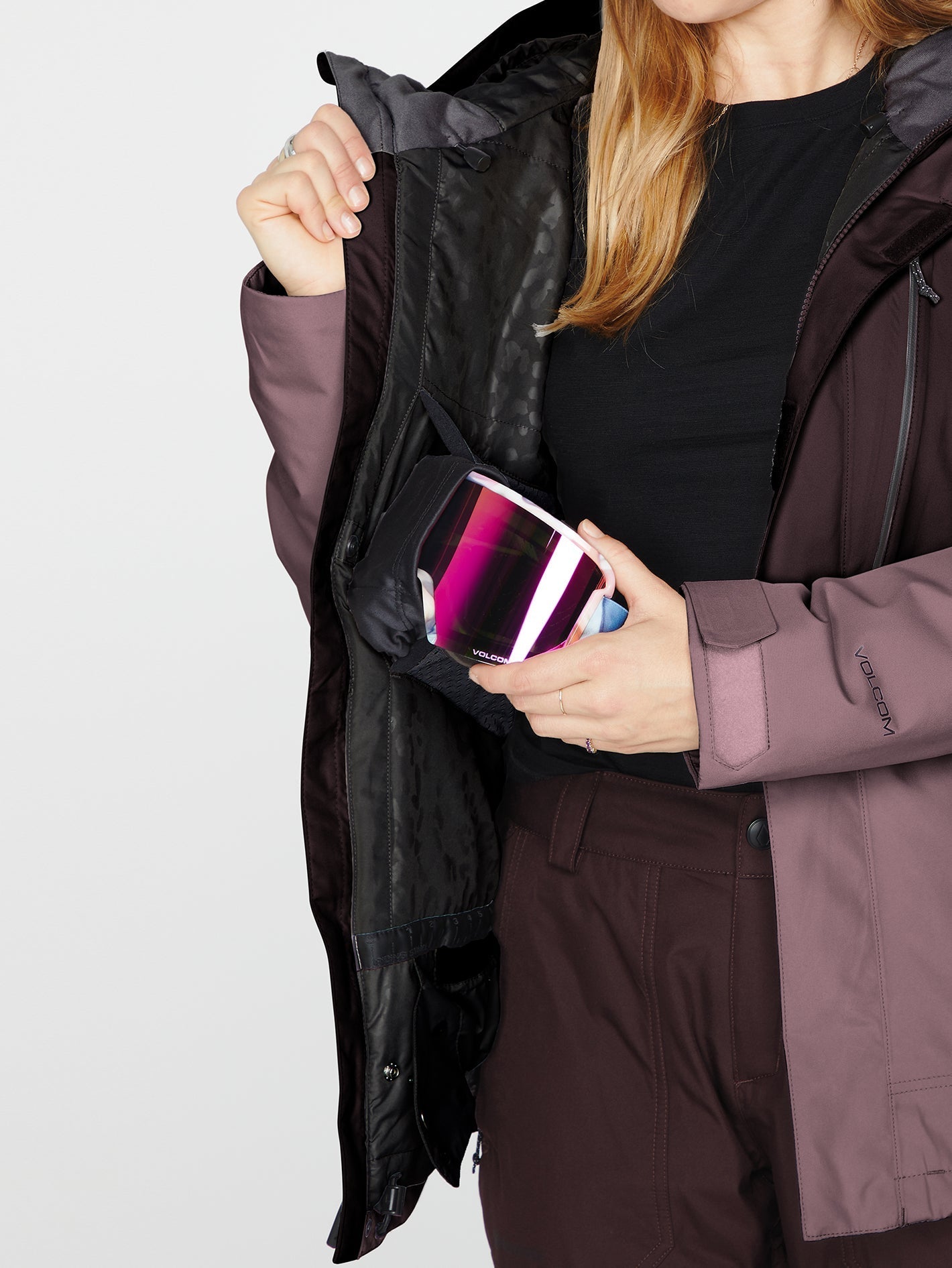 Aris Insulated Gore-Tex Snow Jacket - Black Plum