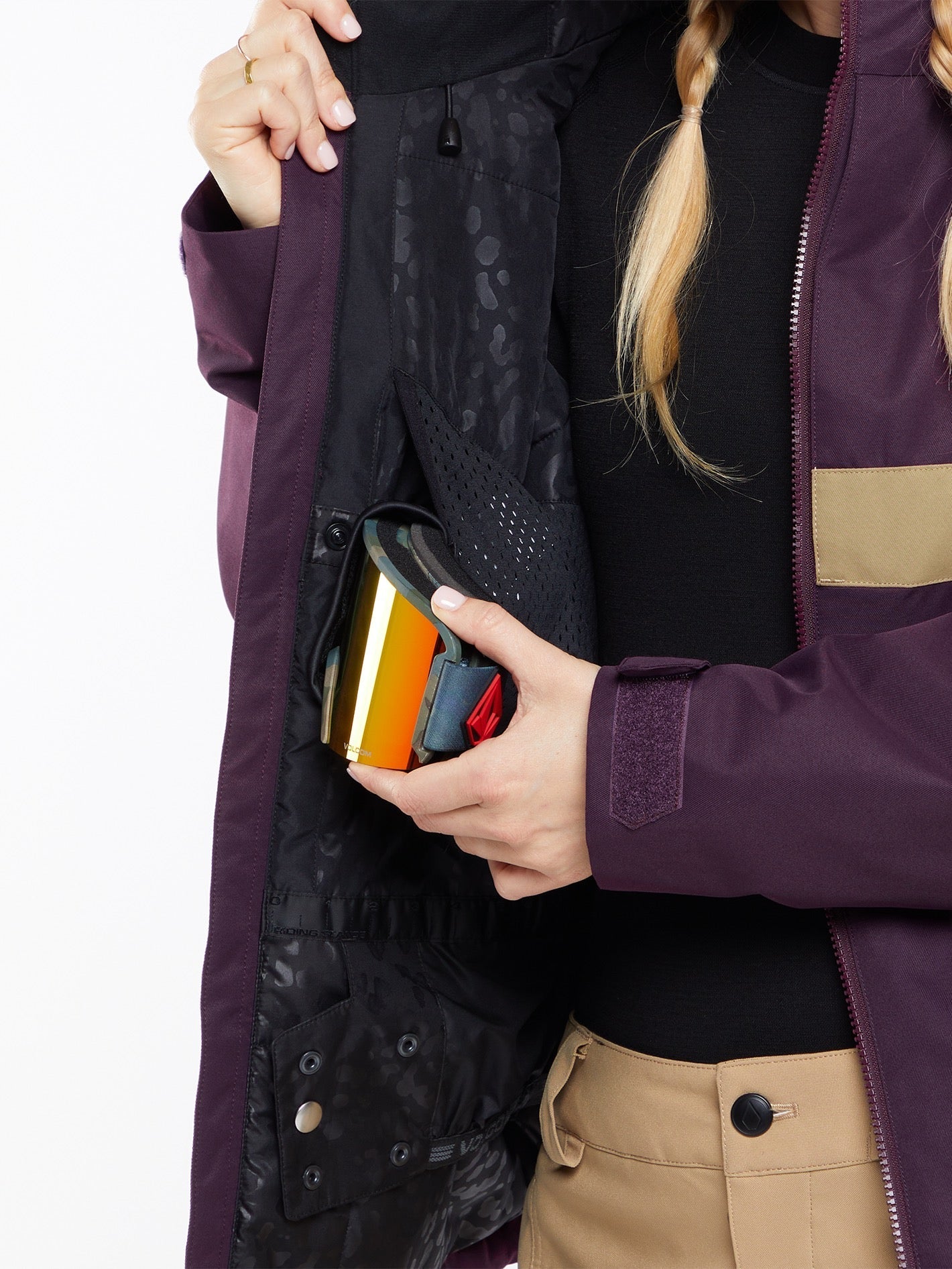 Lindy Insulated Jacket - BLACKBERRY