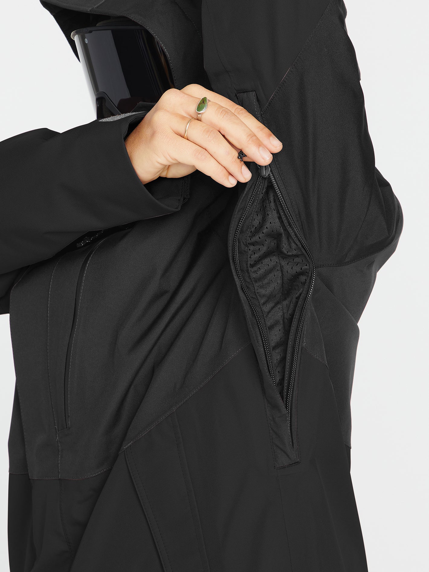 Aris Gore-Tex Snow Jacket - Black