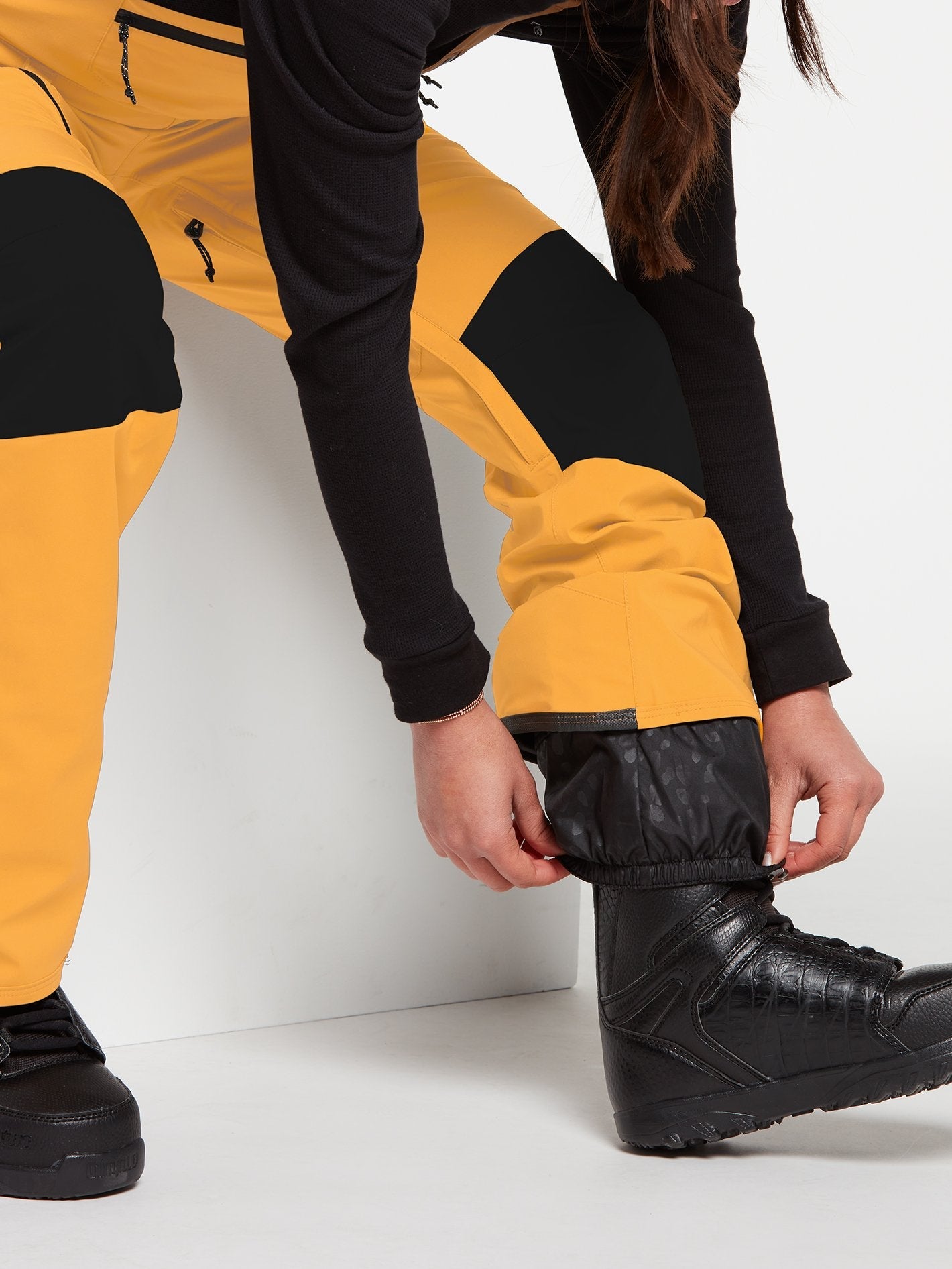 Elm Stretch Gore-Tex Snow Overalls - RESIN GOLD