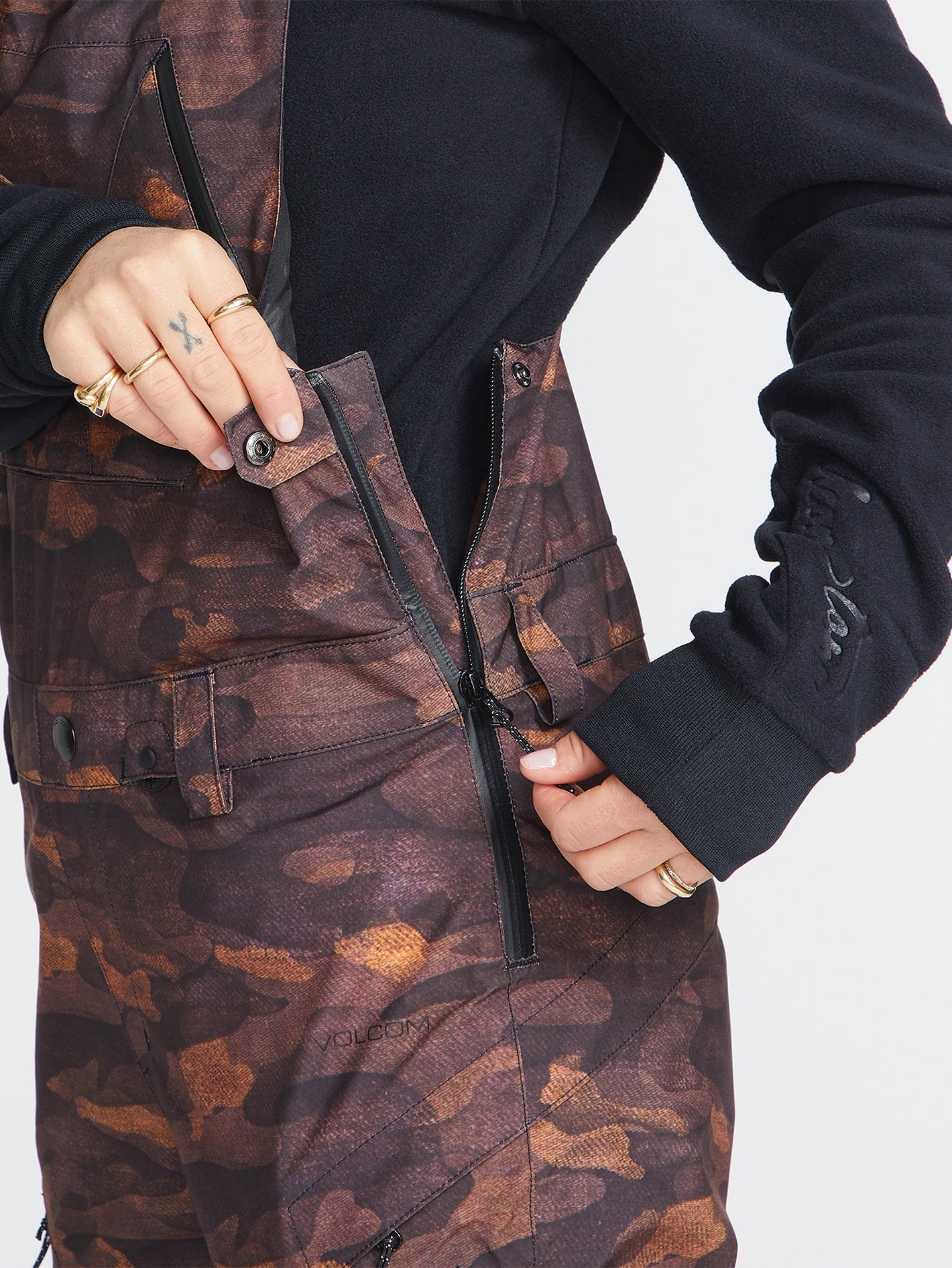 Elm Stretch Gore-Tex Schneeoverall – Dusk Camo