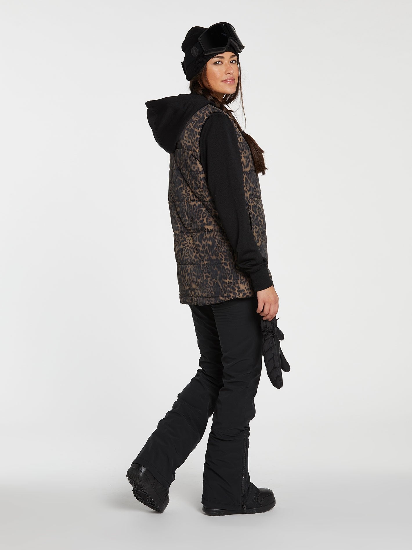 STN INS VEST