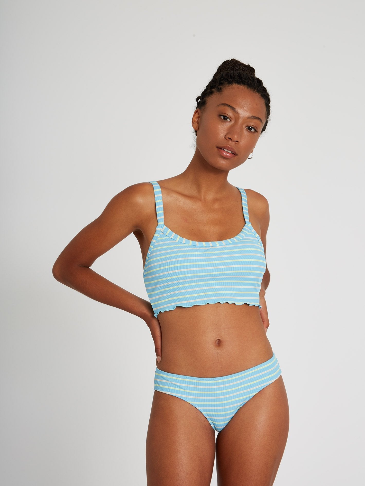 Next In Line – Kurzes Bikinioberteil – Küstenblau