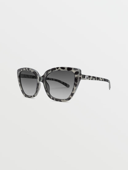 Milli Gloss Nude Tort Sonnenbrille (Graue Verlaufsgläser) – NUTMEG