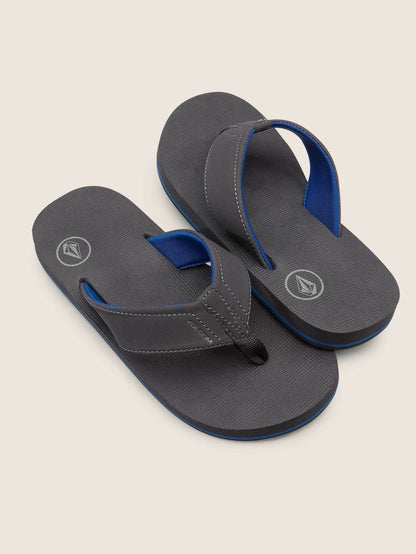 victor-sndl-bigyth-gunmetal-grey (Child)