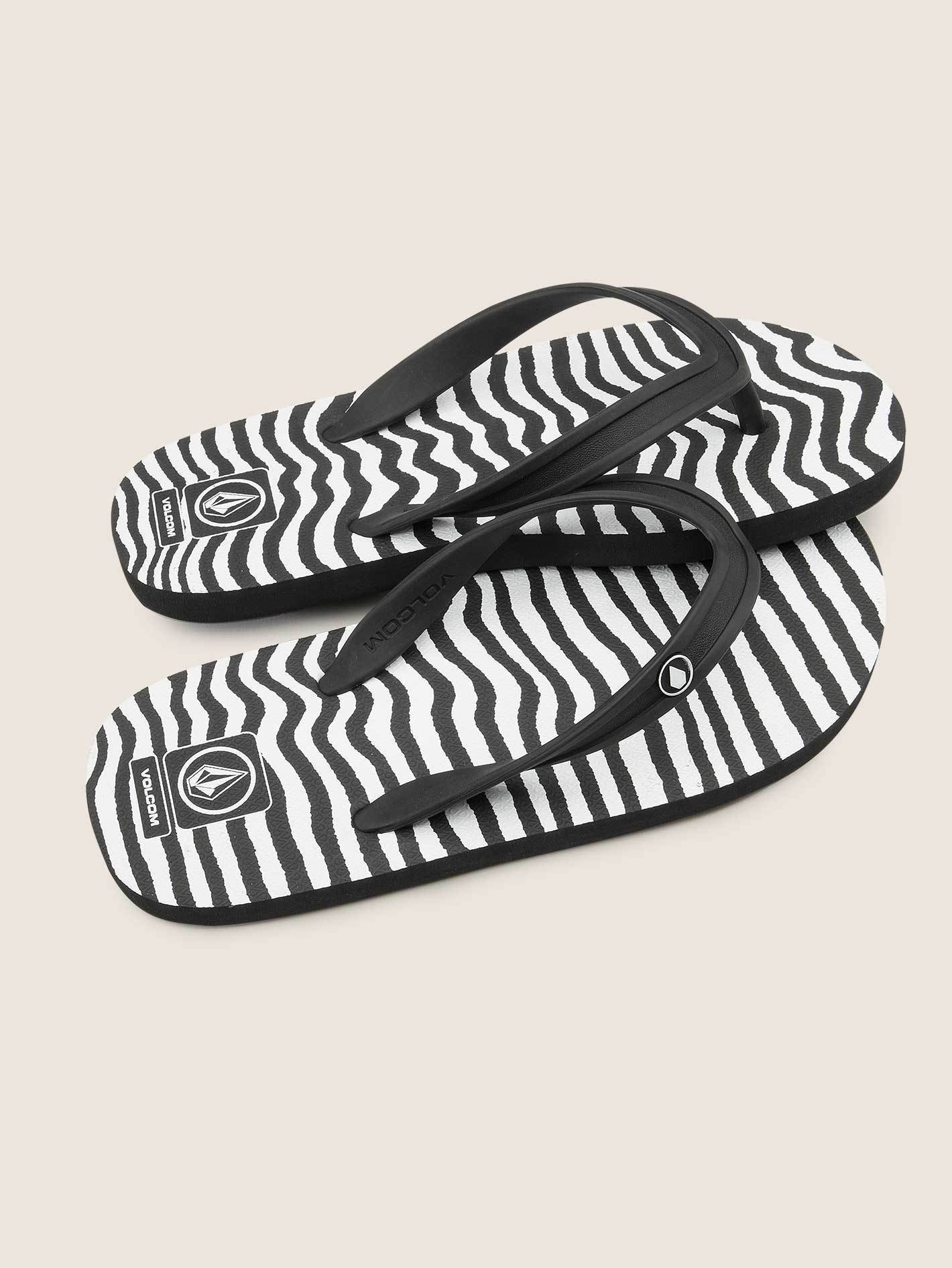 rocker-2-sndl-bigyth-dark-wave (Child)